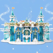 Lade das Bild in den Galerie-Viewer, Vereister Ballsaal