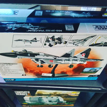 Lade das Bild in den Galerie-Viewer, MIG 29 FULCRUM
